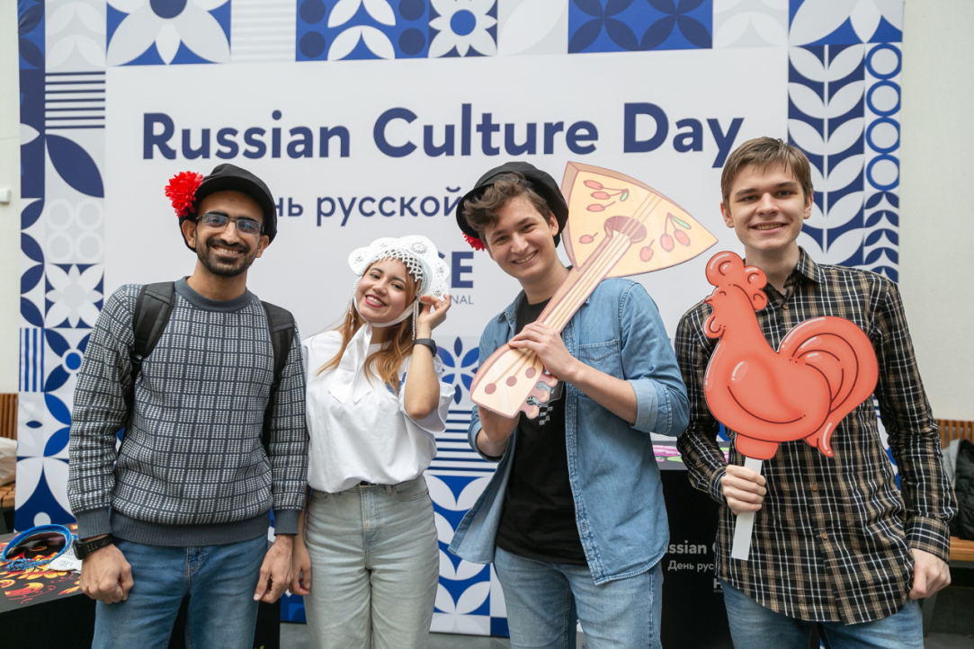 Иллюстрация к новости: В Вышке впервые прошел фестиваль Russian Culture Day